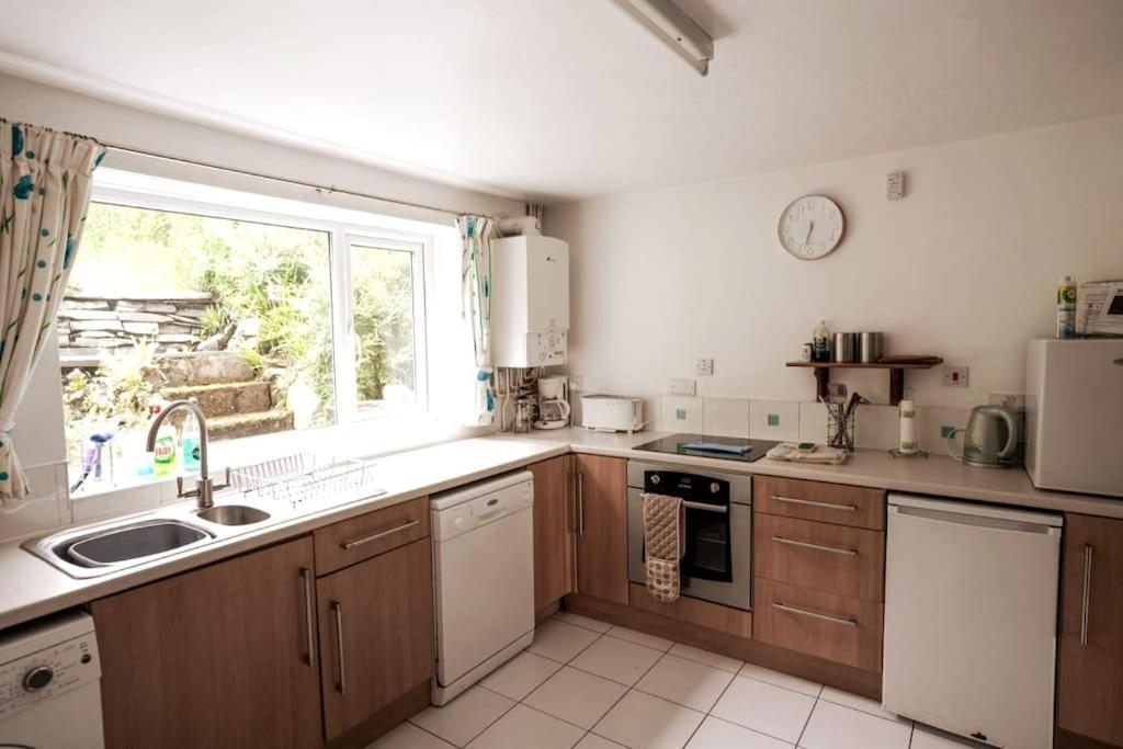 Welsh Holiday Home Sleeps 5 Close To Beaches & Mountains Nantlle Екстер'єр фото